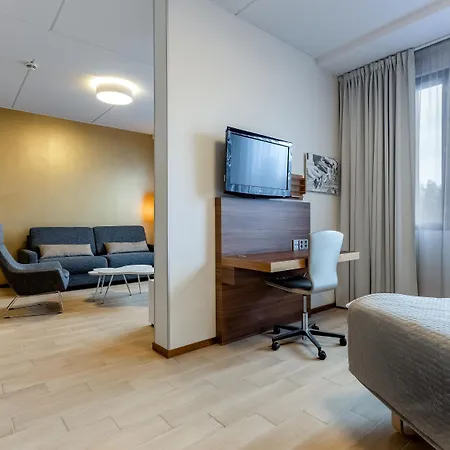 Club Hotel 4*